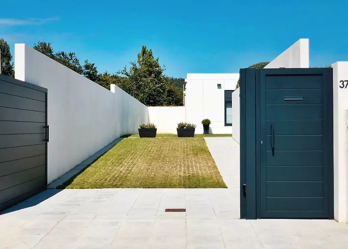 Mia Sear Areas Casa de Férias